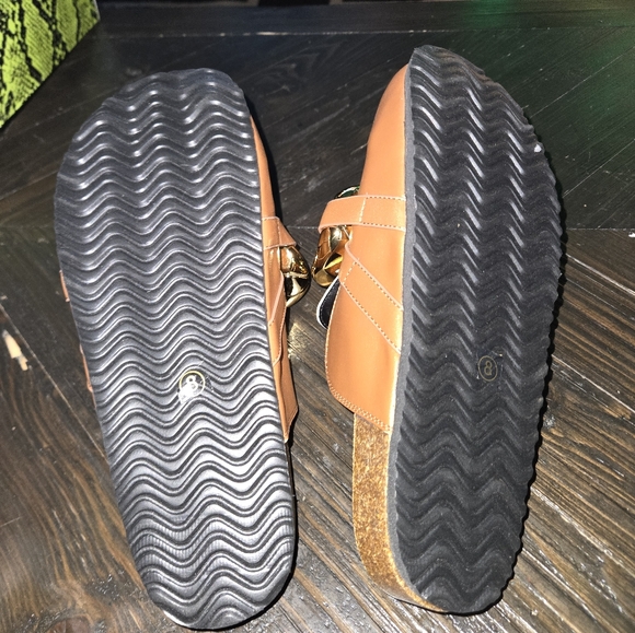 Cape Robbin Tan Gold Chain Mules - Picture 4 of 4